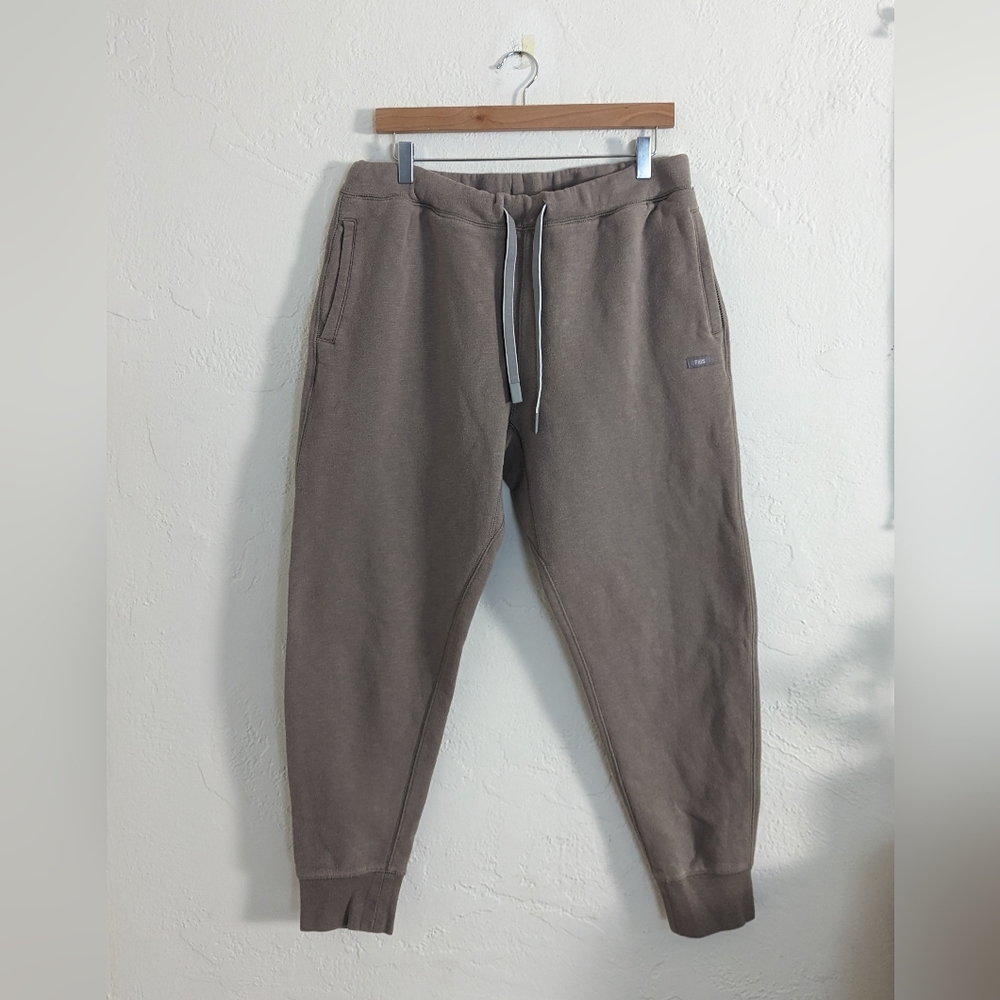 FIGS Men's Off Shift Sweatpants Joggers Tan Brown Size M